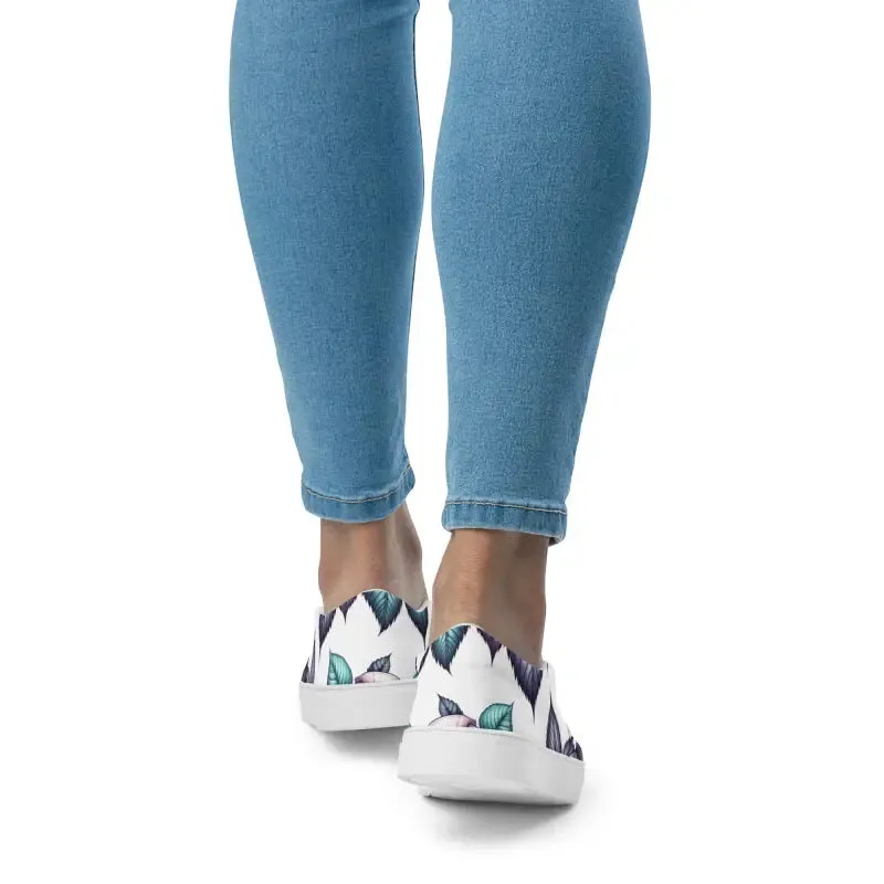 Stylish Rose Flower Womens Canvas Shoes