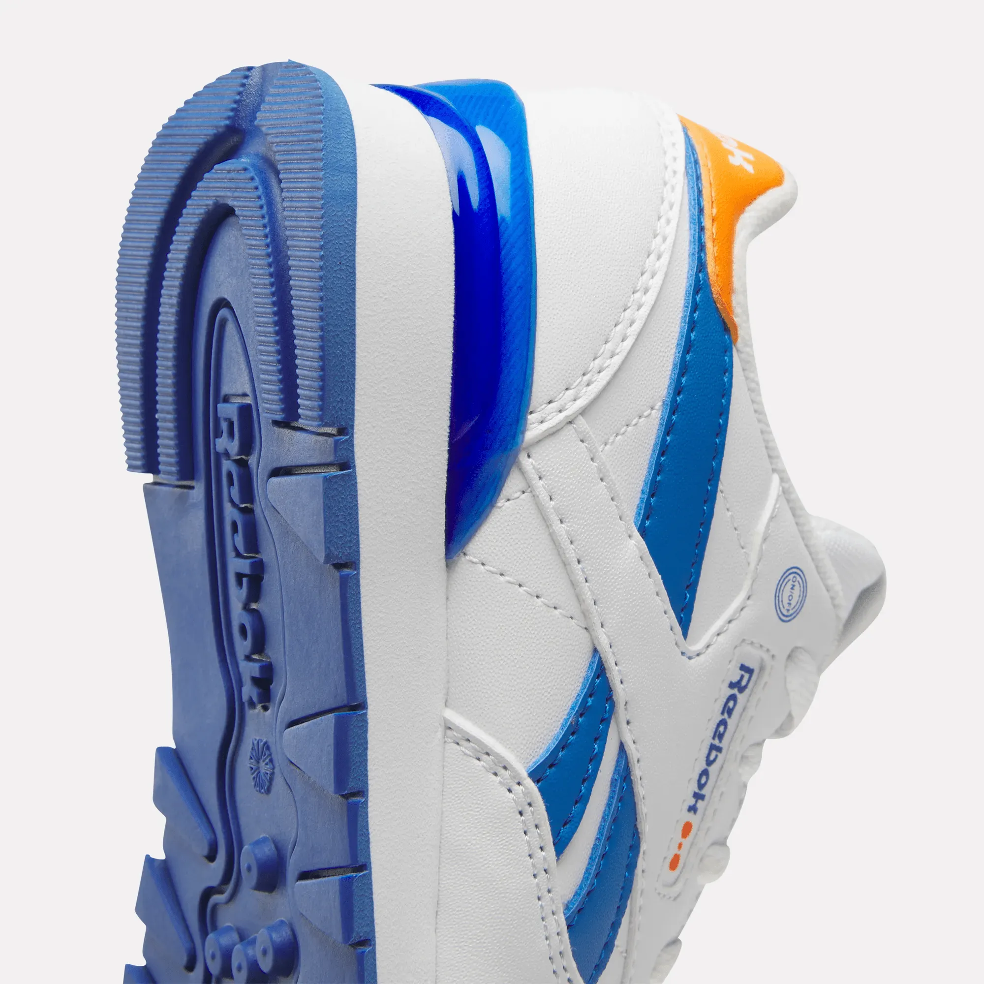 Unisex Reebok x Blippi Classic Leather Step 'N' Flash Shoes - Preschool